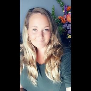 Meet your Posher, Leah